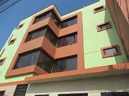 Kurmi House Lima Airport