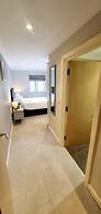 Stunning Apartment Overlooking Pembroke Castle