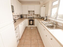 54 Croft Court