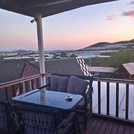 Bu Bungalow Hotel