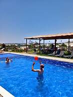 Bu Bungalow Hotel