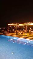 Bu Bungalow Hotel