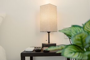 Mangoya Lounge