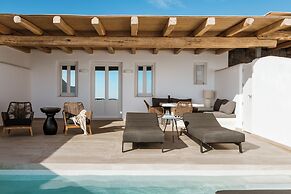 NĒRO Boutique Hotel