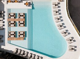 NĒRO Boutique Hotel