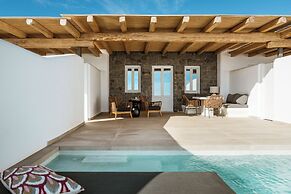 NĒRO Boutique Hotel