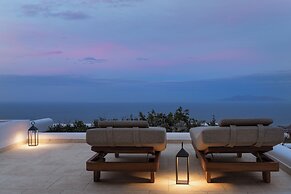 NĒRO Boutique Hotel