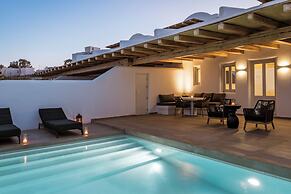 NĒRO Boutique Hotel