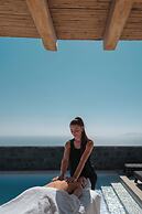 NĒRO Boutique Hotel