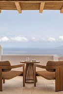 NĒRO Boutique Hotel