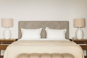 NĒRO Boutique Hotel