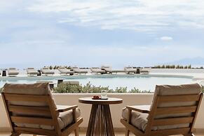NĒRO Boutique Hotel