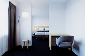 Riverside Hotel Merian