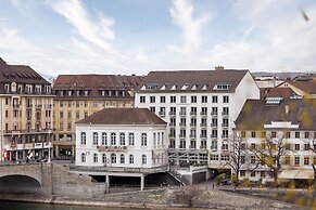 Riverside Hotel Merian