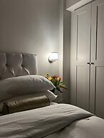 Beautiful 1-bed Studio in Bourne end