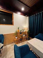 Hotel Mid Orchard Kasol (Riverside)