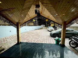 Hotel Mid Orchard Kasol (Riverside)