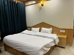 Hotel Mid Orchard Kasol (Riverside)
