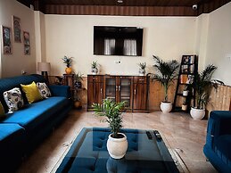 Hotel Mid Orchard Kasol (Riverside)