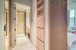 Chic Studio w Panoramic Burj Khalifa Views