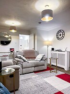 1-bed Apt, Sleeps 2, 20 min Walk to Centre