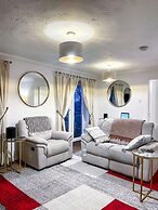 1-bed Apt, Sleeps 2, 20 min Walk to Centre