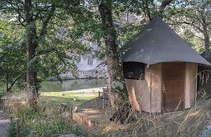 Prehistoric Lodge