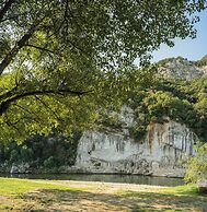 Prehistoric Lodge