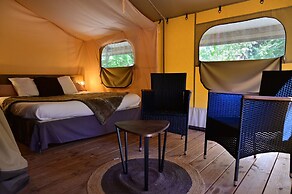 Prehistoric Lodge
