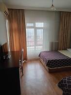 THE ROSE OTEL