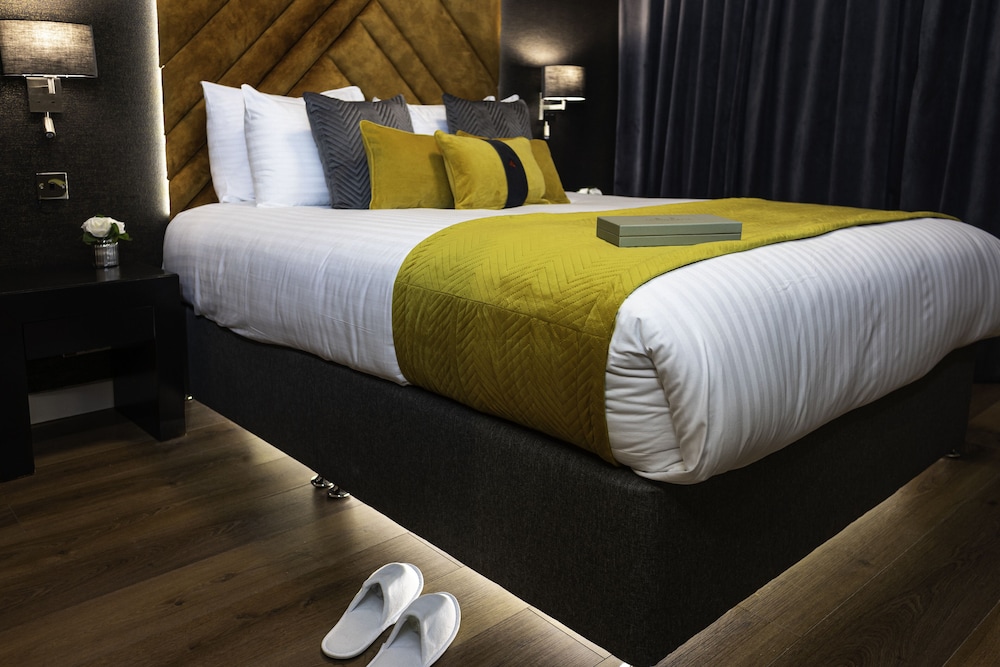 V City Aparthotels