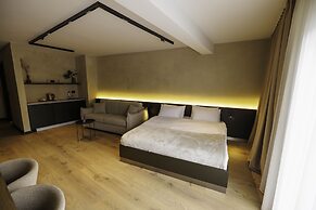1863 Boutique Hotel
