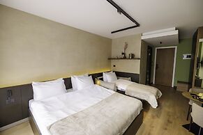 1863 Boutique Hotel