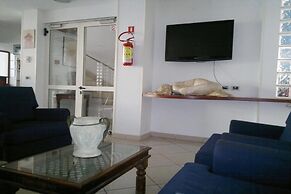Blue Hotel