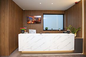 Charm Hotel