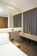 Charm Hotel