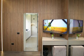 Charm Hotel