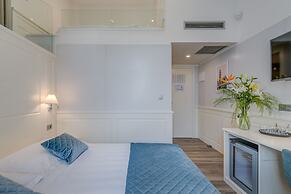 Roko Luxury Rooms