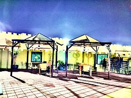Royal Beach Hotel
