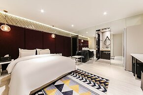 MAY Hotel