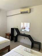 Hotel Los Leones