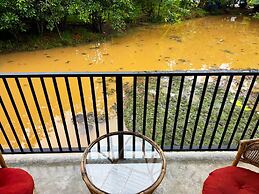 Steps Garden Resort