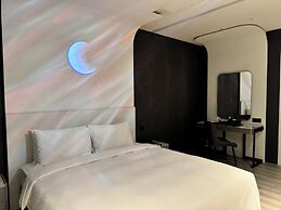 JingIn Hotel