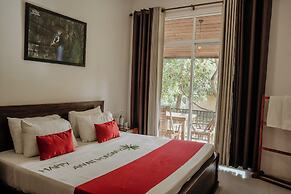 Saffron Lake Yala