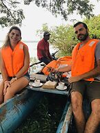 Saffron Lake Yala