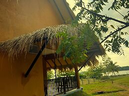 Saffron Lake Yala