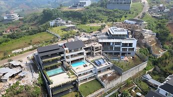 JadenHill CityView 8BR Villa Heated Pool+Movieroom