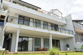 JadenHill CityView 8BR Villa Heated Pool+Movieroom
