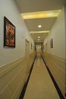 Hotel Sahibs Red Carpet