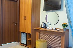 Sayina Hotel